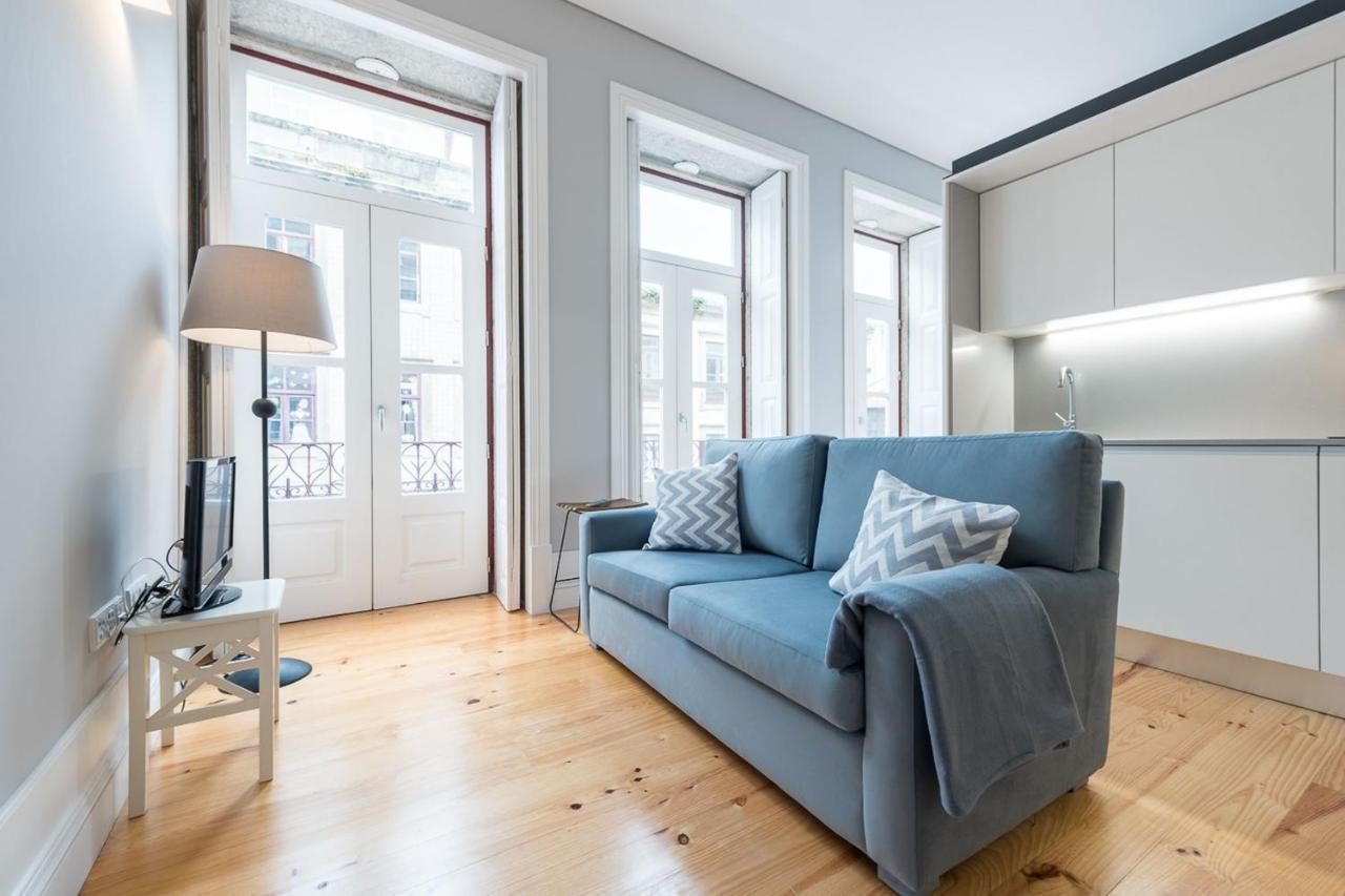 Lovelystay - Porto Windows With Ac By Central Station Eksteriør billede